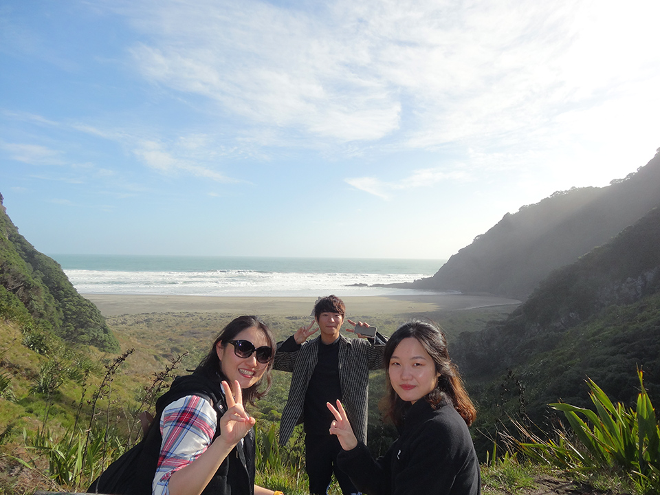 Karekare Lookout