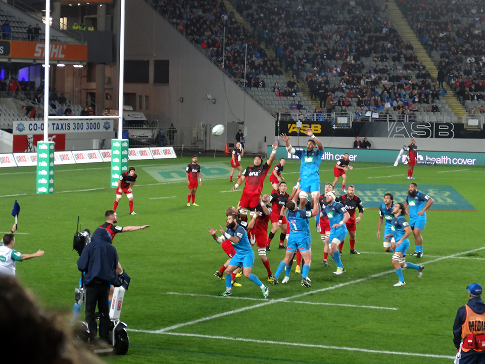 Blues vs Crusaders