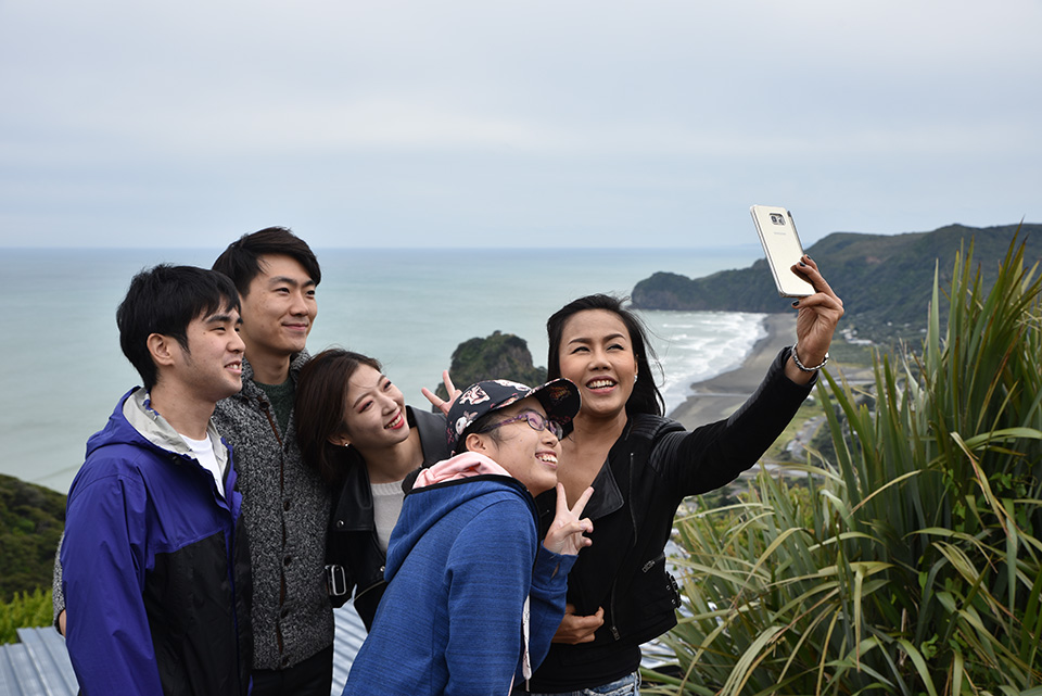 Piha Lookout